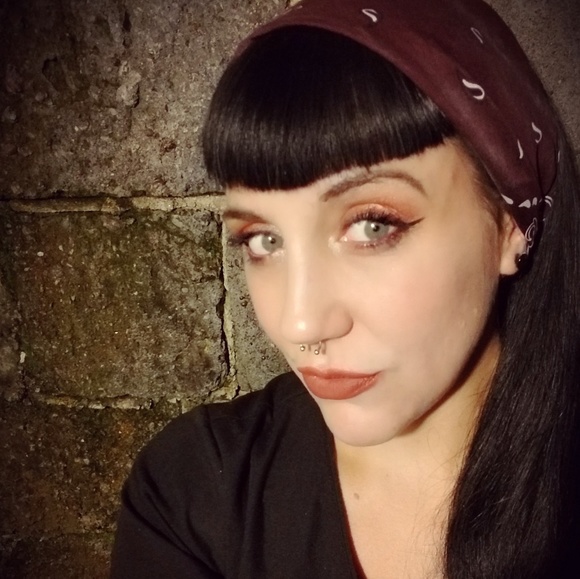 Meet your Posher, Chaundra - Picture 3 of 5